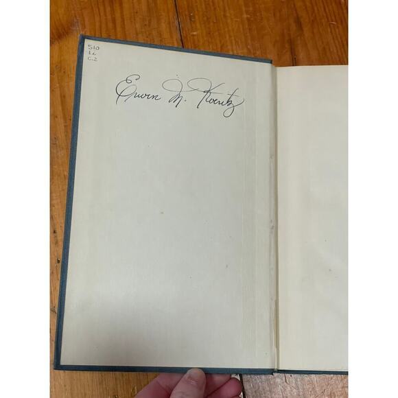 VTG Graphical & Mechanical Computation Hard Cover Book. Joseph Lipka - Picture 4 of 6